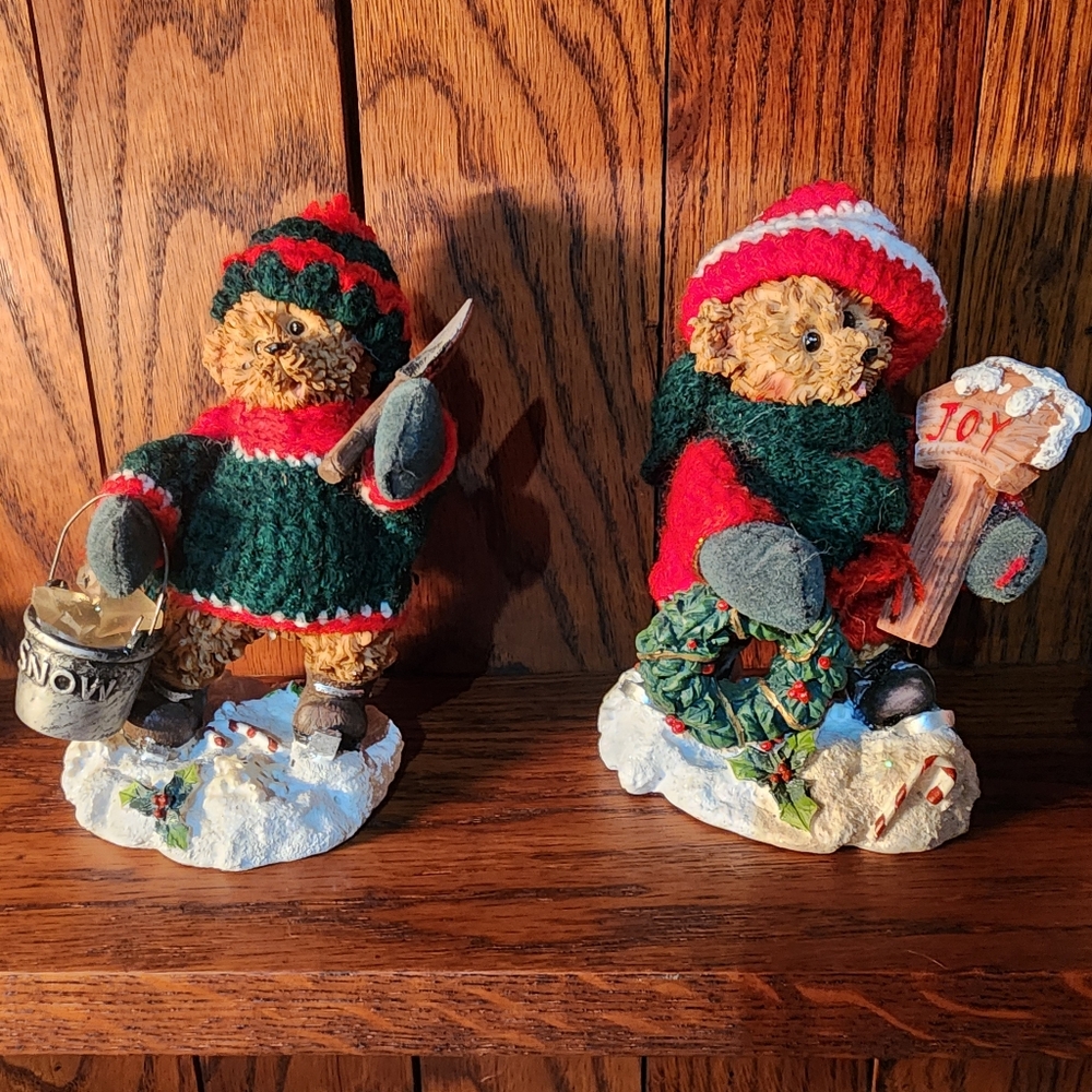 Pair Of Vintage Christmas Resin‎ Textured Teddy Bear Figures Movable Accessories